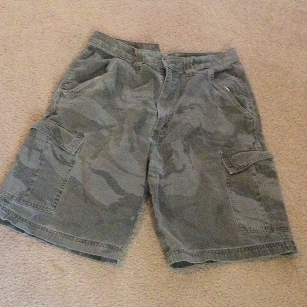 Wrangler Men's Camo Cargo Shorts - Olive Green